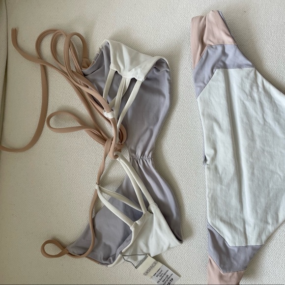 L space bikini top grey white and tan. Great condition. White is slightly faded - Picture 4 of 6